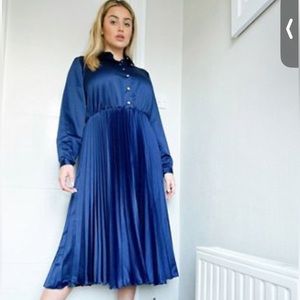 Closet London pleated shirt dress in Navy Blue